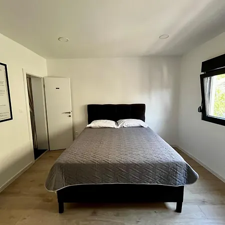 شقة Sha Sho موستار